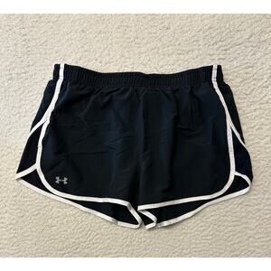 Under Armour Womens HeatGear Athletic Shorts Medium